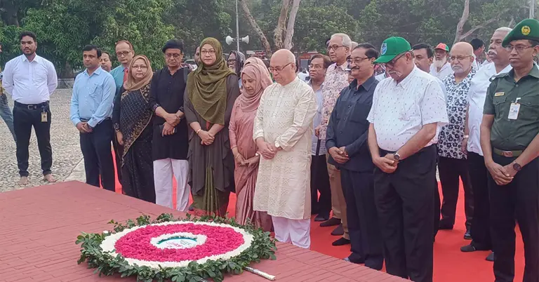 মেহেরপুরের মুজিবনগরের বৈদ্যনাথ তলার আম্রকাননে ঐতিহাসিক মুজিবনগর দিবসের অনুষ্ঠান